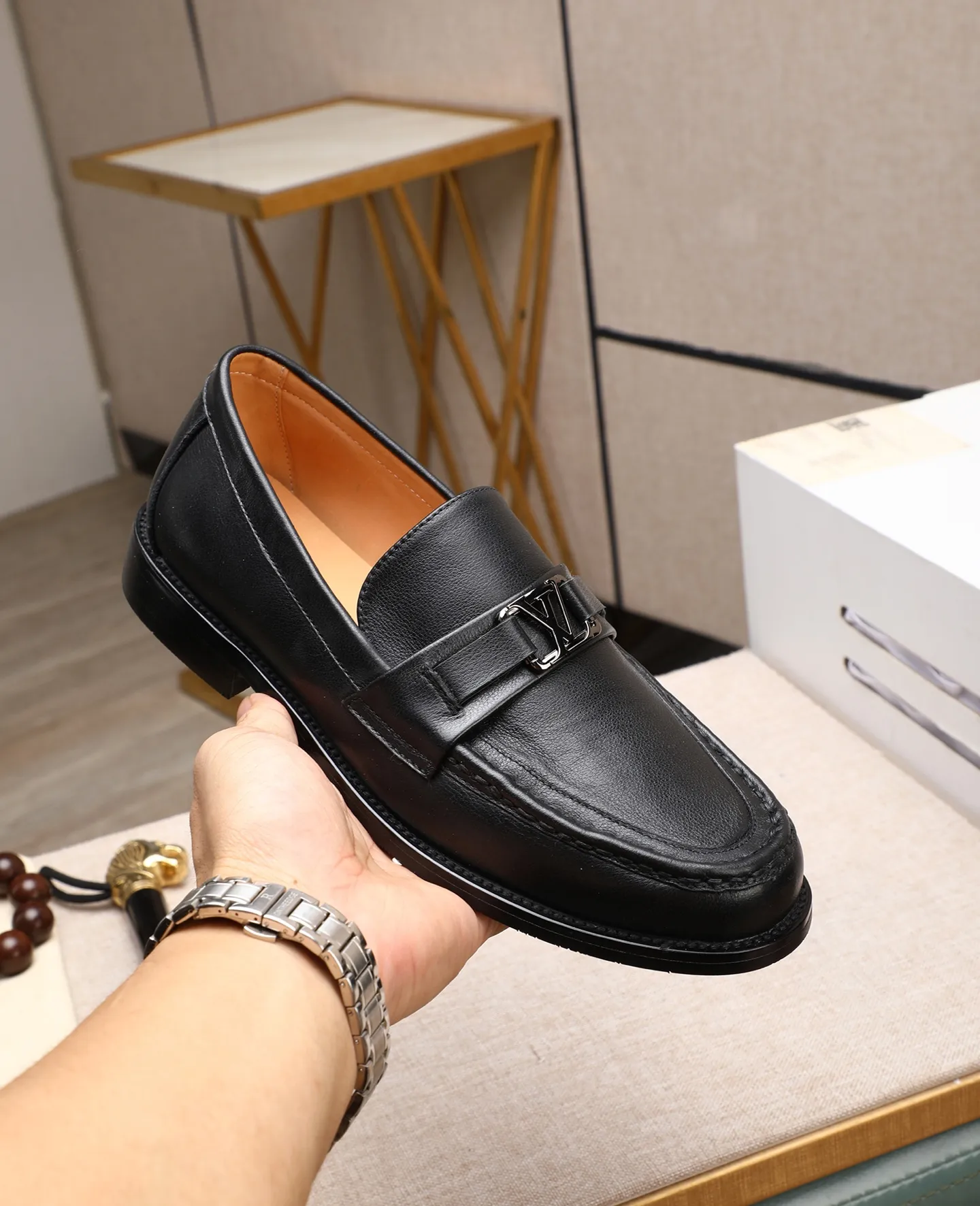 Men's shoes 💰480 📛📛(Niuli) high-end [LOUIS VUITTON】Louis Vuitton official website synchronizes new products👟Milan fashion catwalk style🇰🇾🇰🇾LV house logo, celebrity style, a must-have for fashionistas⚠️First-layer calfskin➕Cowhide lining➕Official website original original outsole👞Number 38-44